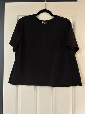 H&M Black Crewneck Tee